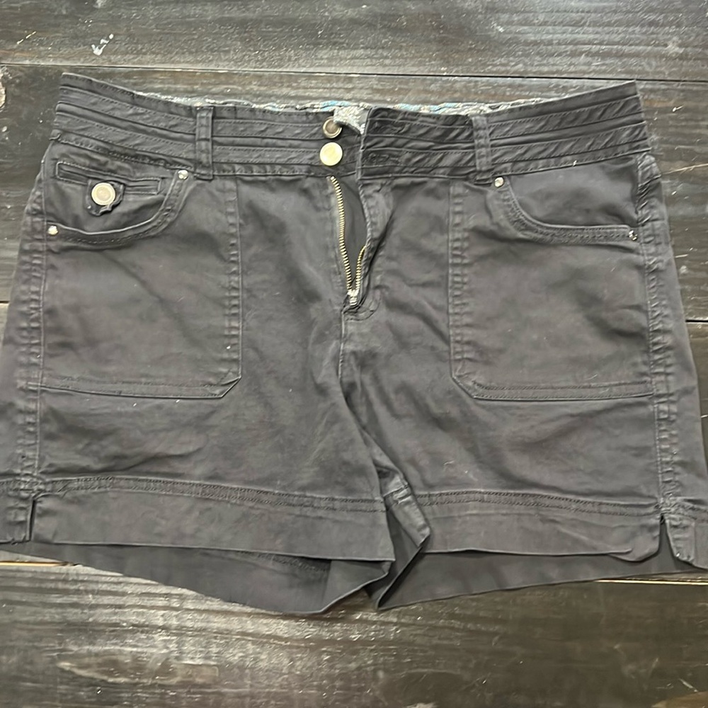 One 5 One - Black Cotton 4.5” Short Size 16